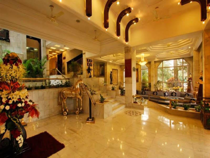 Hotel Hillock Mount Abu Eksteriør bilde